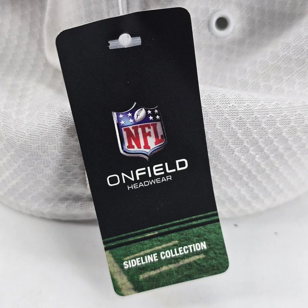 New Era NFL Giants Child-Youth 39THIRTY Hat White Sideline On-Field Stretch Fit